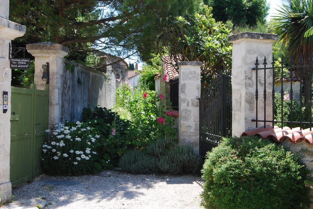 Les Jardins Saint Leonard Hotel Thaire Exterior photo